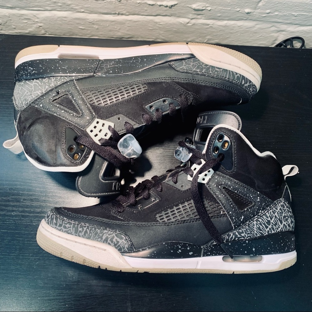 Jordan Spizike black, grey, white. 2015 release with box. Oreo Spikes 5's 4's